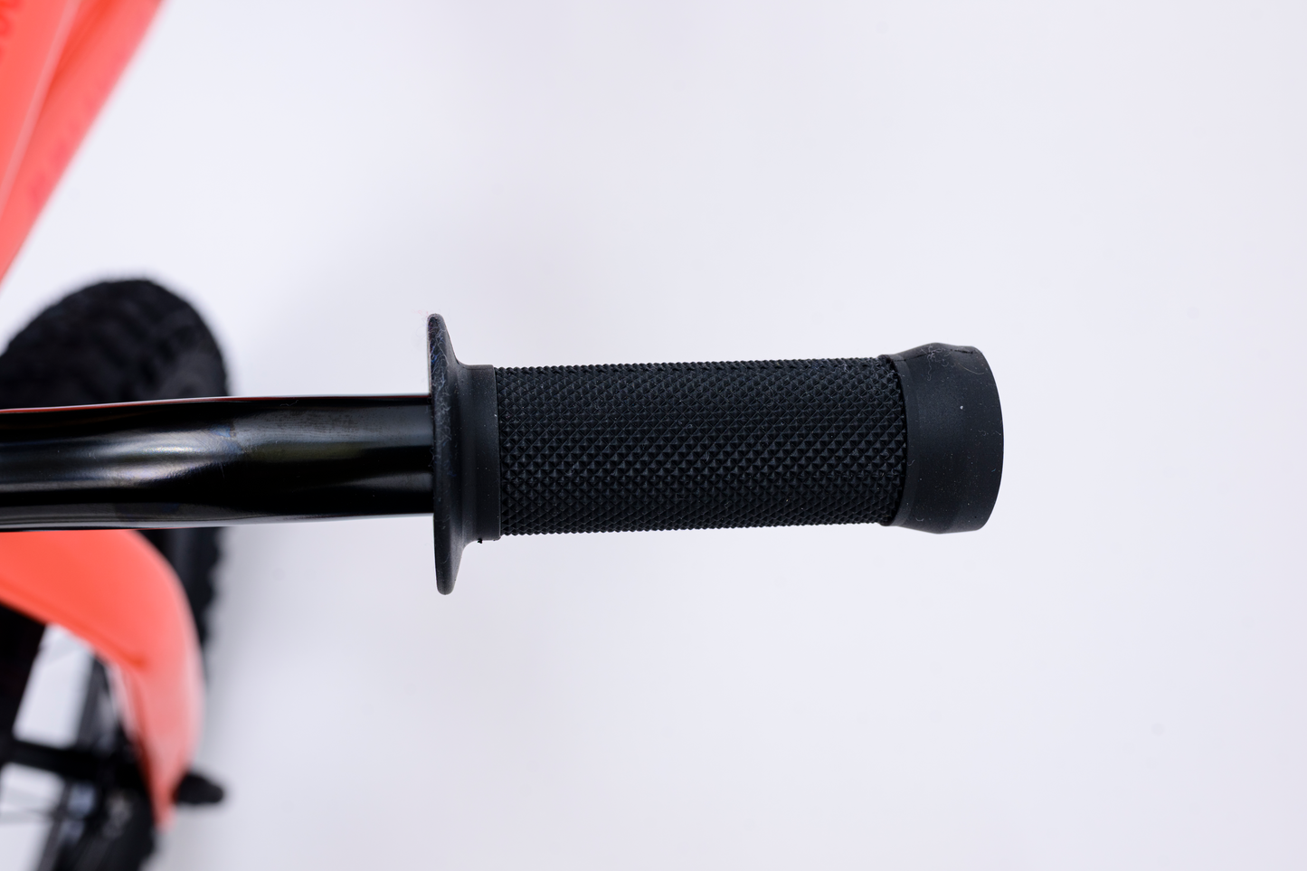 Avalanche Cobble Balance Bike