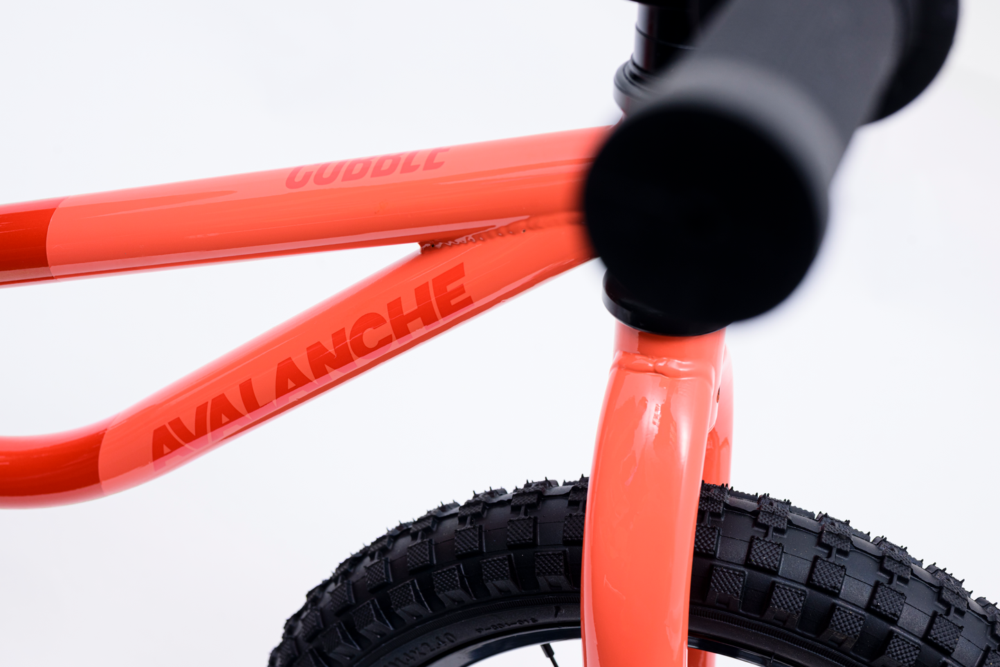Avalanche Cobble Balance Bike