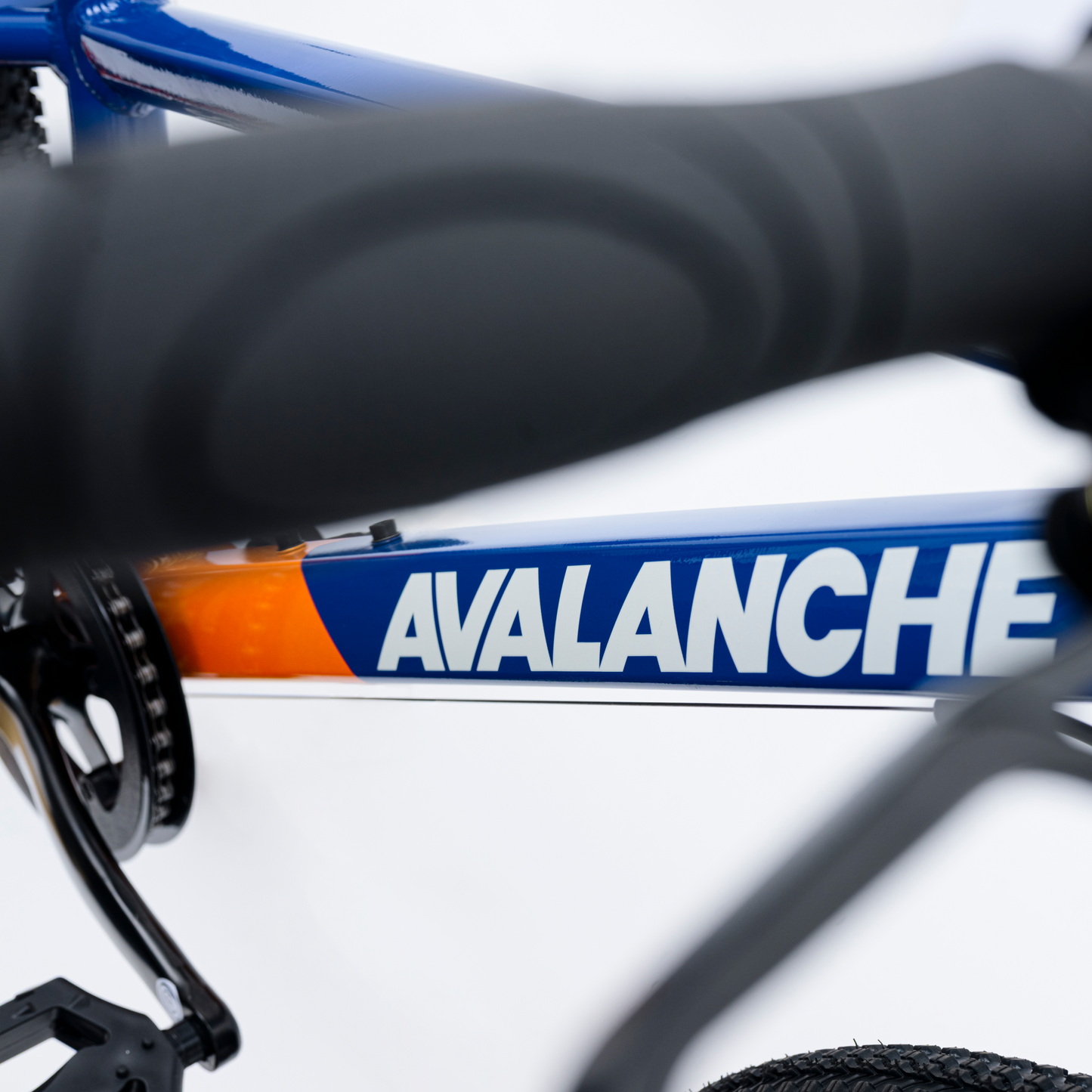 Avalanche Cosmic 24" Boys