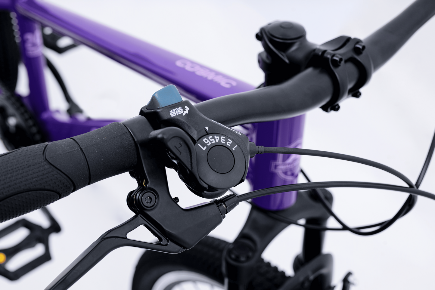 Avalanche Cosmic 24"