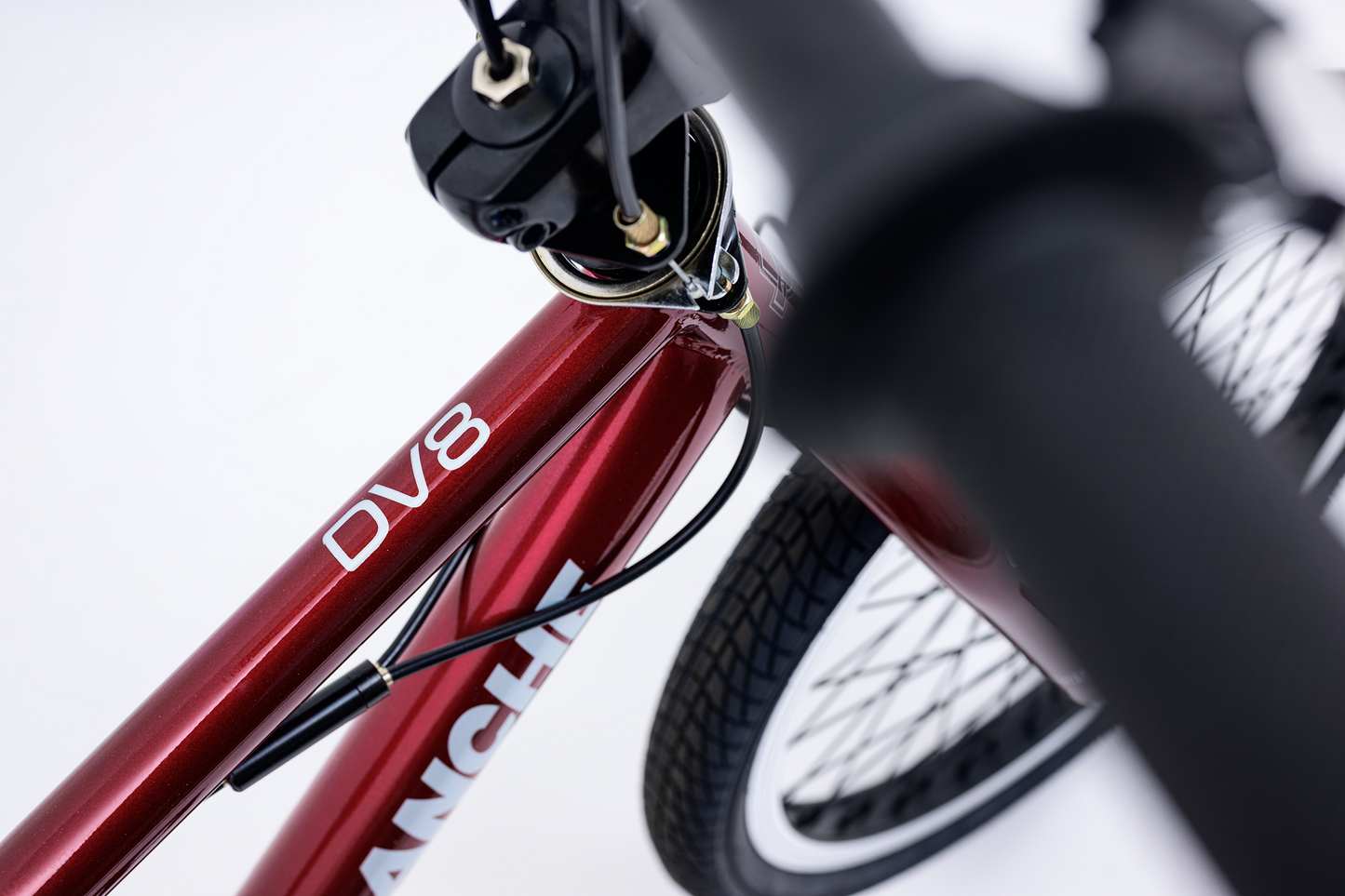 Avalanche Dv8 20" Freestyle Bike