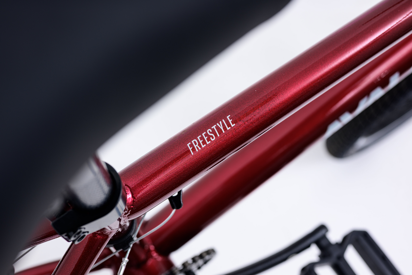 Avalanche Dv8 20" Freestyle Bike