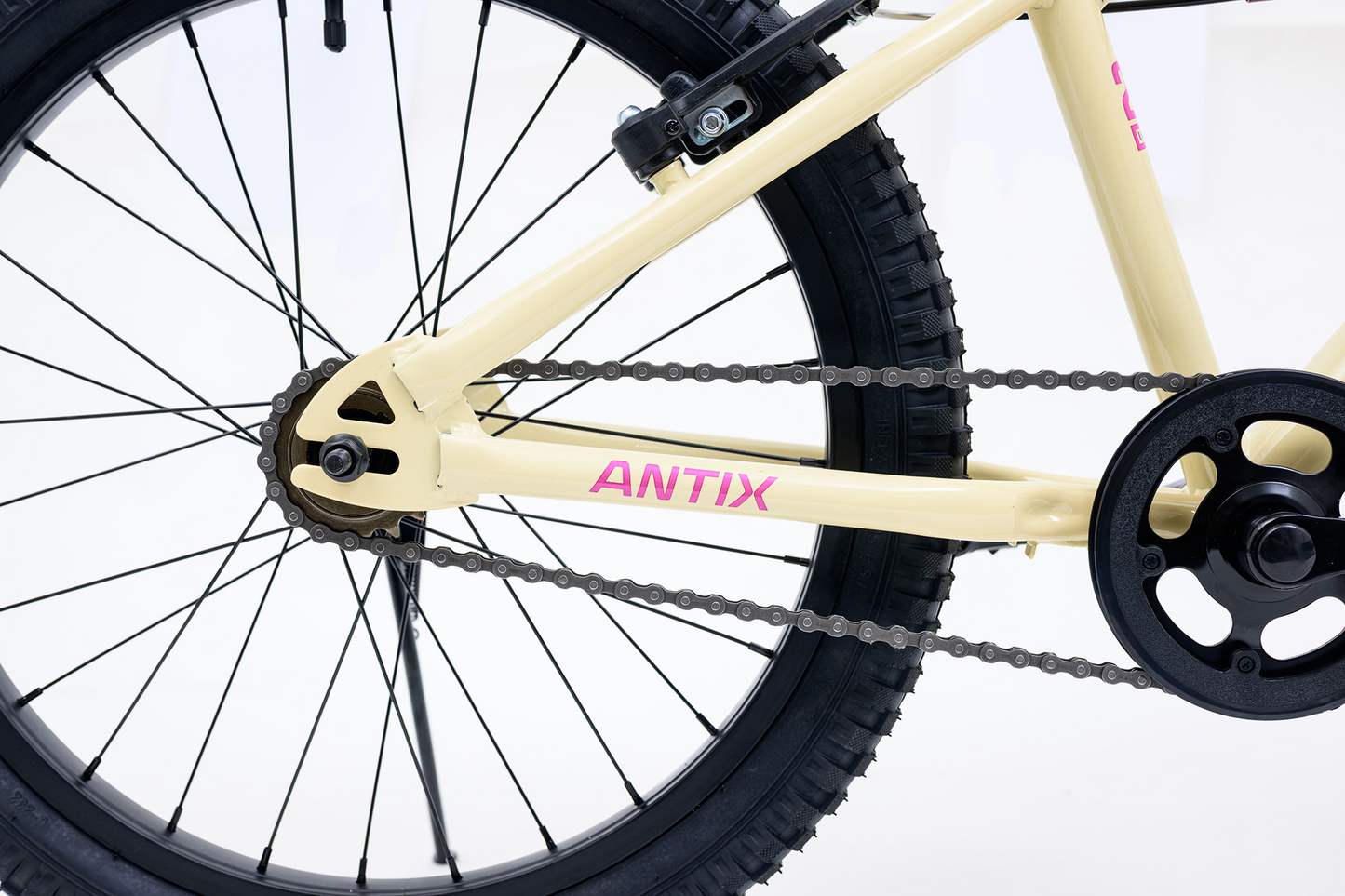 Avalanche Antix 20"