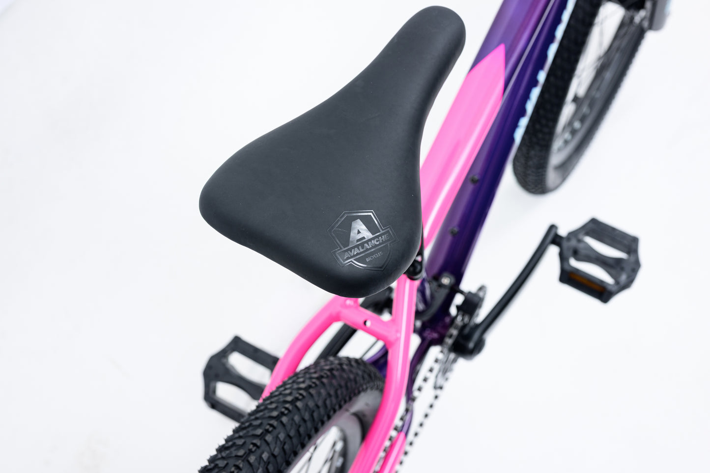 Avalanche Ignite 24"