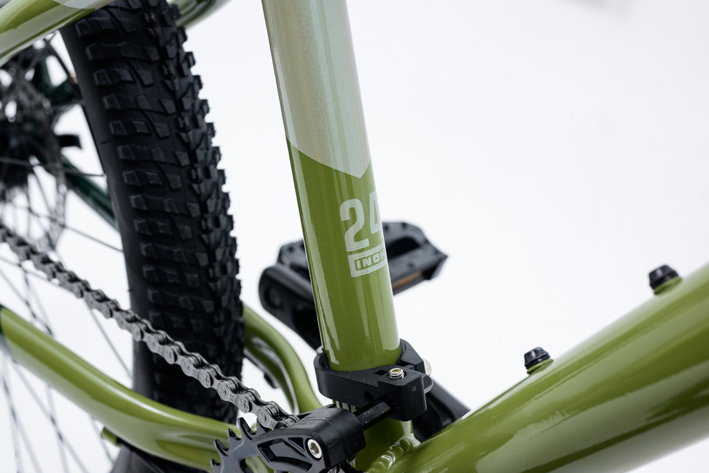 Avalanche Ignite 24"